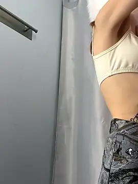 Snapshot of SMELLSEX chatting on 10-19-25, 01:45 SMELLSEX online show from 10-19-25, 01:45