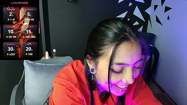 LiaMonroee  online show from 10-20-25, 12:05