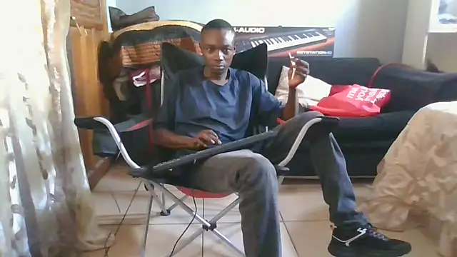 Snapshot of Nykho17 chatting on 02-12-26, 11:16 Nykho17 online show from 02-12-26, 11:16