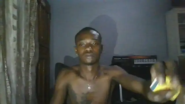 Snapshot of Nykho17 chatting on 02-21-26, 12:11 Nykho17 online show from 02-21-26, 12:11