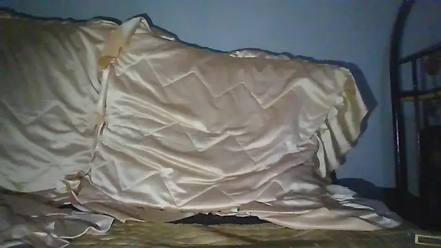 Snapshot of Nykho17 chatting on 04-05-26, 10:07 Nykho17 online show from 04-05-26, 10:07