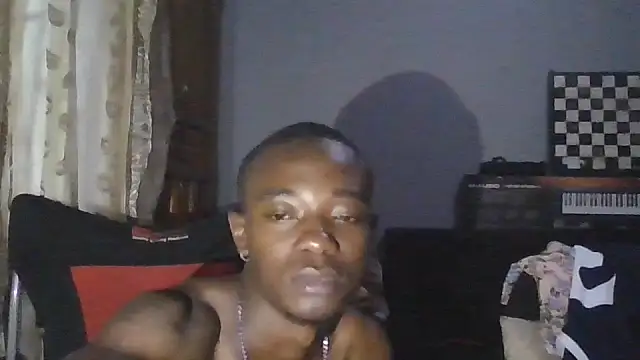 Snapshot of Nykho17 chatting on 04-10-26, 05:28 Nykho17 online show from 04-10-26, 05:28