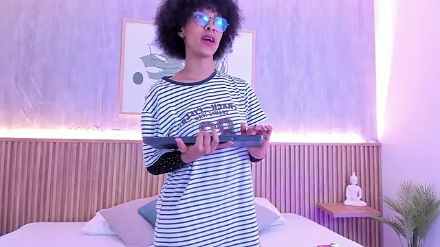 sophie rojas online show from 11-05-25, 03:28