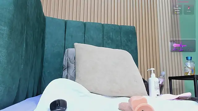 EvelynFoxx- online show from 11-17-25, 07:19