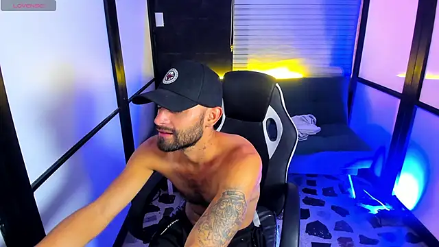 Snapshot of leostorm_ chatting on 09-09-25, 05:07 leostorm online show from 09-09-25, 05:07