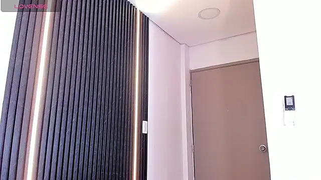 Gabrielaa Miller  online show from 10-11-25, 07:23