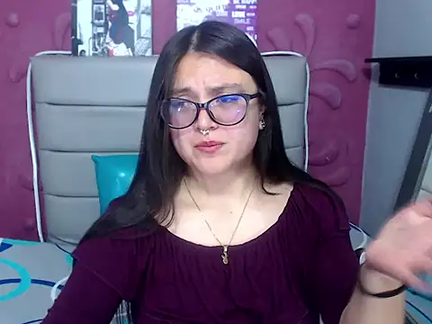 Cailing Zu online show from 10-13-25, 07:14