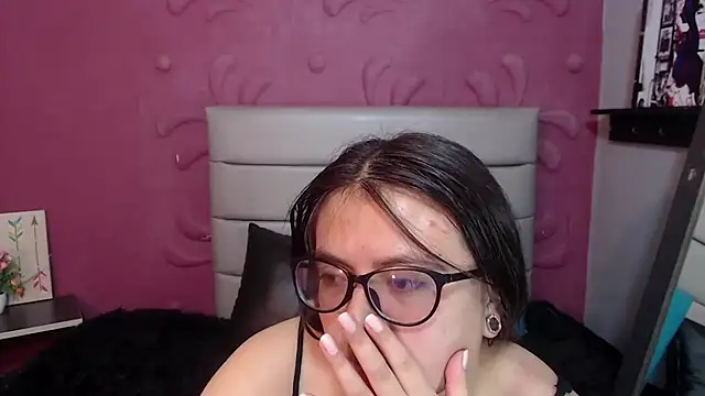 Cailing Zu online show from 12-14-25, 07:07