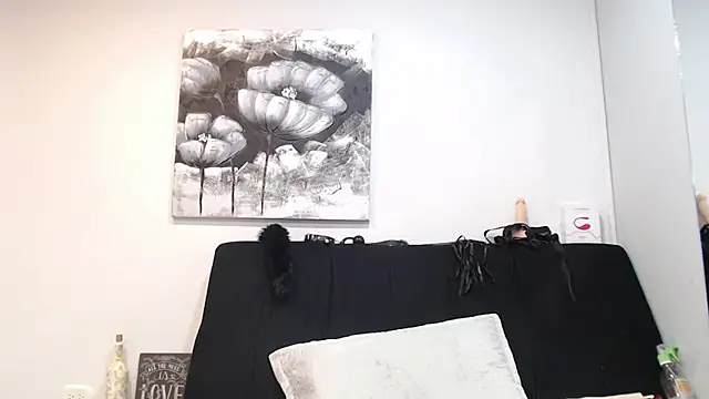 DonnaJoness online show from 11-20-25, 08:52