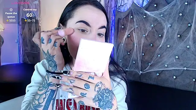 Zami Escobar of online show from 10-21-25, 06:52