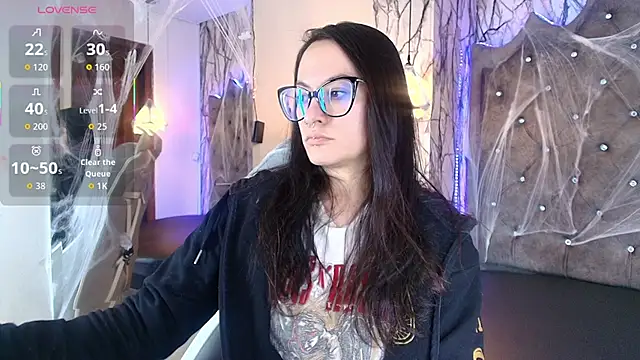 Zami Escobar of online show from 11-06-25, 06:20