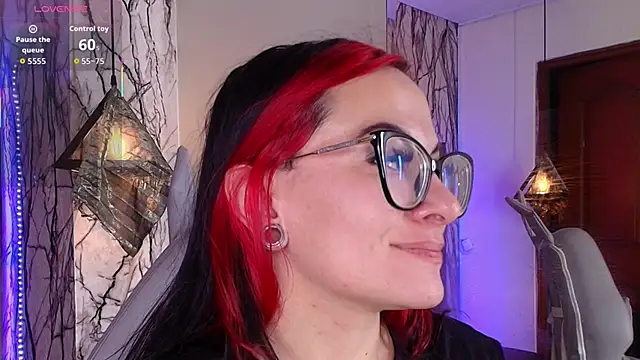 Snapshot of Zami_Escobar_of chatting on 03-01-26, 05:26 Zami Escobar of online show from 03-01-26, 05:26