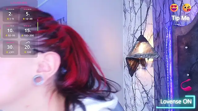 Zami Escobar of online show from 03-25-26, 06:58