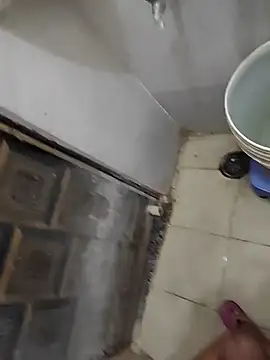 Snapshot of vers_negi9 chatting on 10-13-25, 08:31 vers negi9 online show from 10-13-25, 08:31