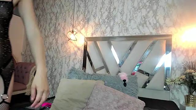 Candy Hott7 online show from 02-15-26, 08:05