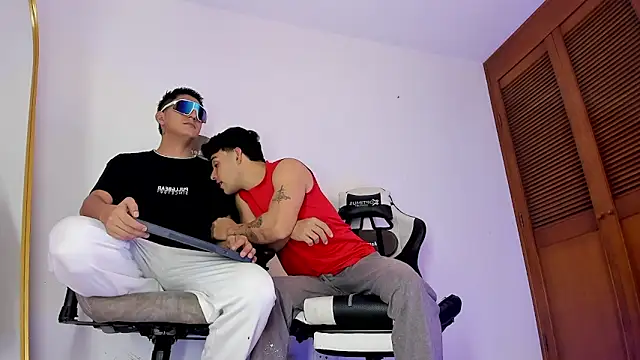 sotooliver3 online show from 02-06-26, 08:23