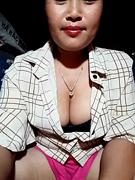 maycuc123 online show from 09-14-25, 01:21