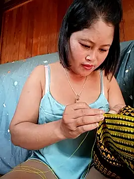 maycuc123 online show from 10-12-25, 02:32