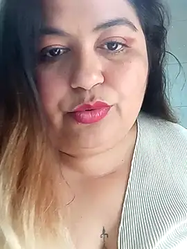 curvy diva  online show from 09-20-25, 01:23