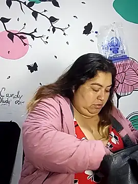 curvy diva  online show from 10-20-25, 10:59