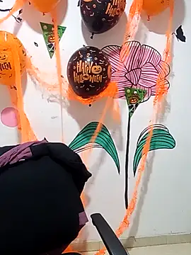 curvy diva  online show from 10-31-25, 11:11