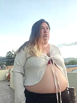 curvy diva  online show from 12-16-25, 10:37