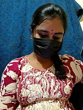 Snapshot of mini-queen chatting on 10-07-25, 08:55 mini-queen online show from 10-07-25, 08:55