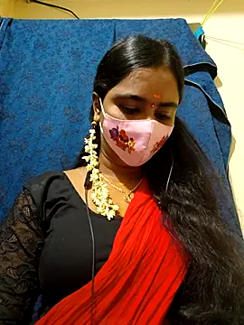 Snapshot of mini-queen chatting on 01-06-26, 04:11 mini-queen online show from 01-06-26, 04:11