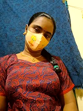 Snapshot of mini-queen chatting on 02-09-26, 05:28 mini-queen online show from 02-09-26, 05:28