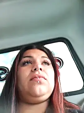 snow belle online show from 11-10-25, 02:16