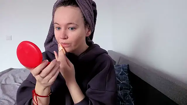Ericha Stone online show from 05-14-26, 03:02