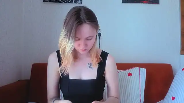 Ericha Stone online show from 07-15-26, 07:35