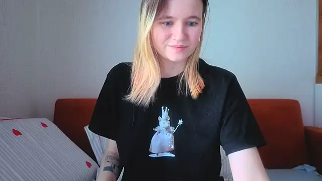 Ericha Stone online show from 07-16-26, 03:01