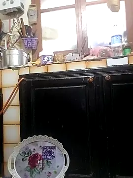 Snapshot of Mayamimi chatting on 10-31-25, 07:42 Mayamimi online show from 10-31-25, 07:42