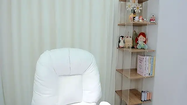 Snapshot of Nia-daozhu111 chatting on 01-17-26, 08:19 Nia-daozhu111 online show from 01-17-26, 08:19