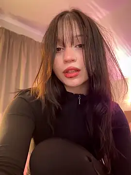 Snapshot of YourLittleDevil chatting on 10-08-25, 01:20 YourLittleDevil online show from 10-08-25, 01:20