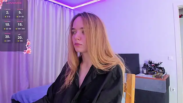 JanetShy online show from 10-05-25, 07:07