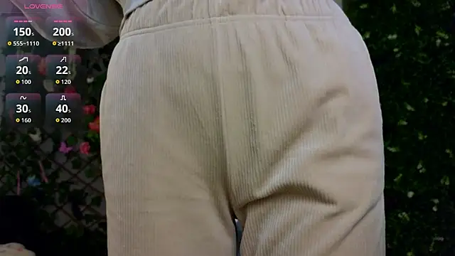 Snapshot of baby_nyco chatting on 10-17-25, 05:15 baby nyco online show from 10-17-25, 05:15