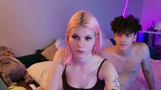 Alice18James online show from 09-08-25, 11:04