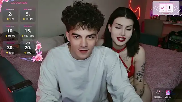 Alice18James online show from 10-09-25, 12:30