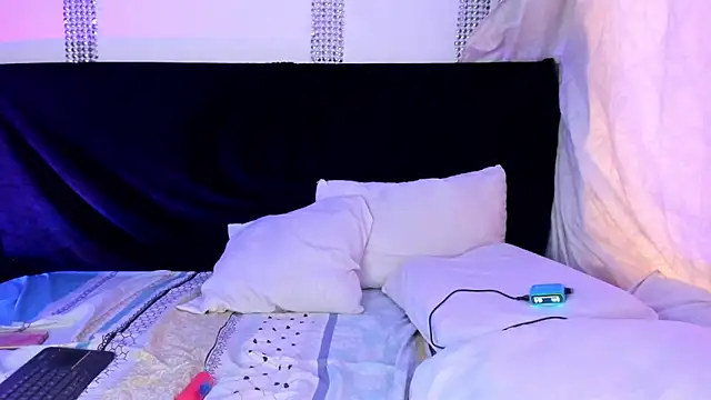 VeronicaSaenzx online show from 04-14-26, 09:43