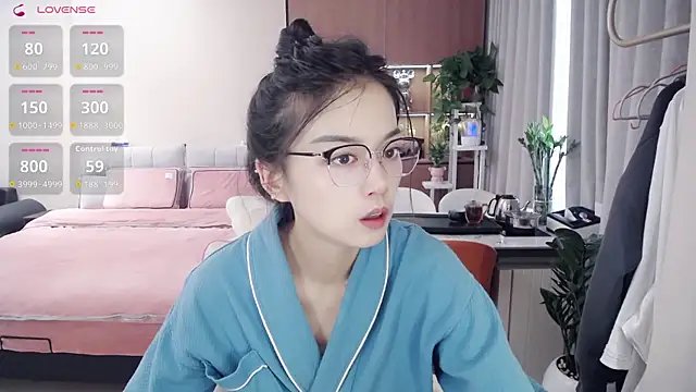 Snapshot of Xiao-zuzongl chatting on 12-03-25, 03:25 Xiao-zuzongl online show from 12-03-25, 03:25