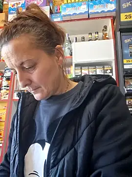 Fluturas2 online show from 10-20-25, 08:59