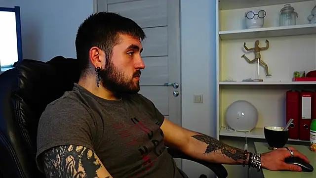 Mike Platano online show from 09-23-25, 02:20