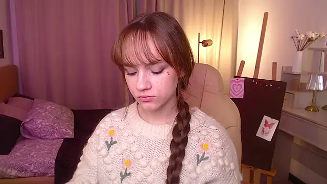 Snapshot of Jamie_Chung chatting on 11-22-25, 01:04 Jamie Chung online show from 11-22-25, 01:04