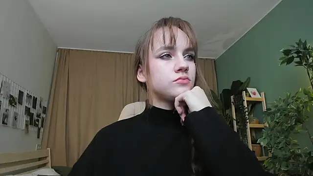 Snapshot of Jamie_Chung chatting on 12-05-25, 01:03 Jamie Chung online show from 12-05-25, 01:03