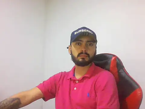 Snapshot of cristopher_wallacee chatting on 10-05-25, 01:48 cristopher wallacee online show from 10-05-25, 01:48