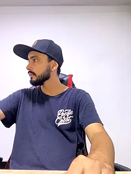 Snapshot of cristopher_wallacee chatting on 10-07-25, 10:18 cristopher wallacee online show from 10-07-25, 10:18