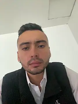 Snapshot of cristopher_wallacee chatting on 10-11-25, 07:34 cristopher wallacee online show from 10-11-25, 07:34