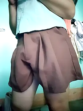 merylove-00 online show from 04-13-26, 03:56